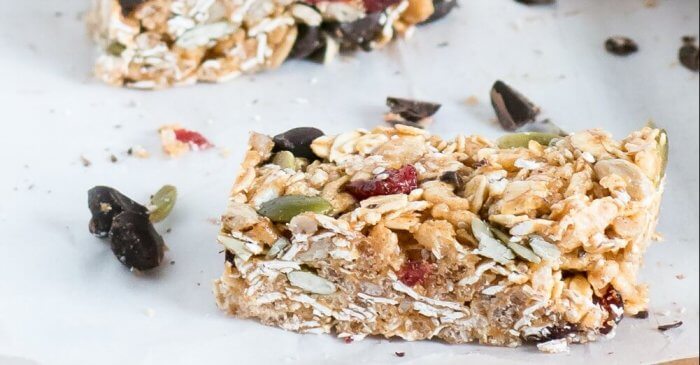 Cranberry and Dark Chocolate Snack Bars | www.infinebalance.com #vegan #kidfood