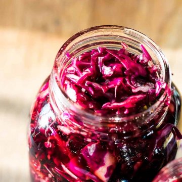 Spiced Pickled Red Cabbage | www.infinebalance.com #recipe #vegetables