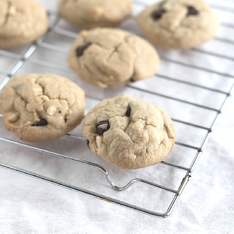 Peanut Butter Chocolate Chip Cookies | www.infinebalance.com #recipe