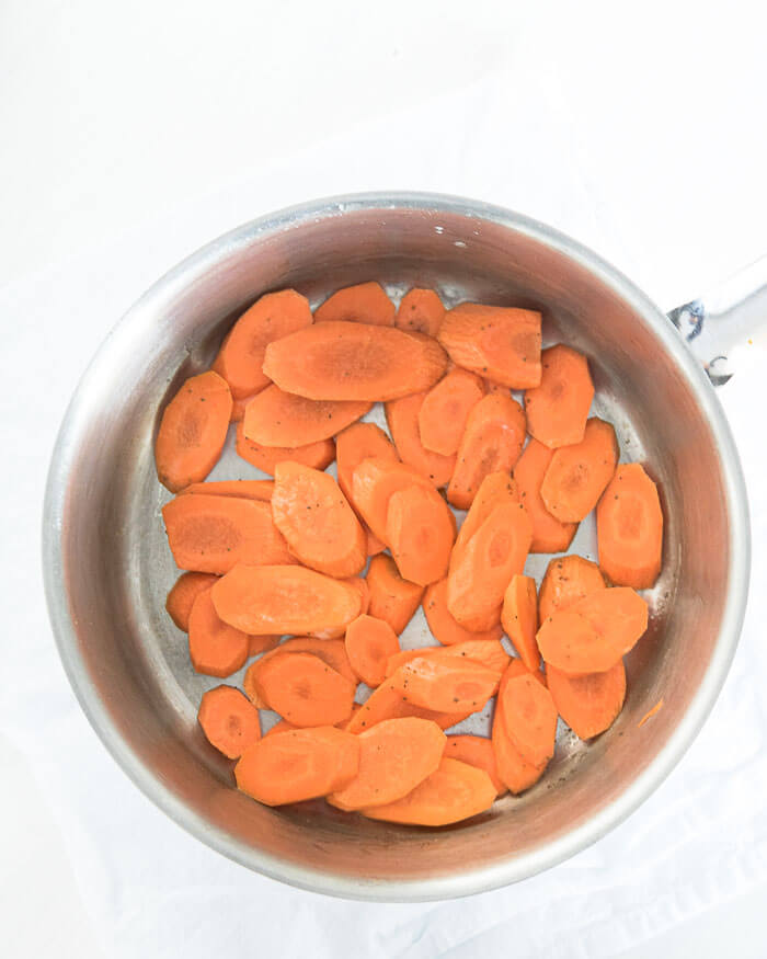 sliced carrots in pot